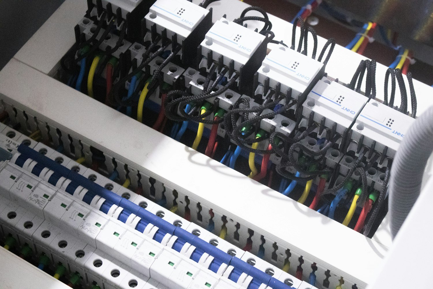 Elektroinstallation im Neubau: Leitungen und Dosen im Rohbau